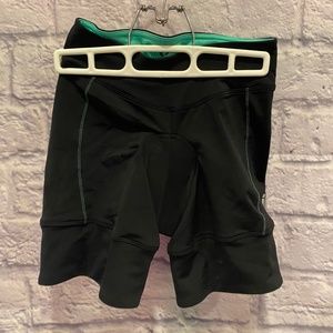 Pearl Izumi padded biking shorts